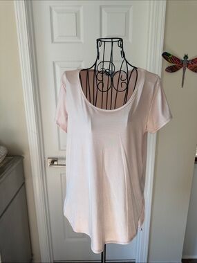 Women's Scoop Neck Short Sleeve Tee in Light Blush